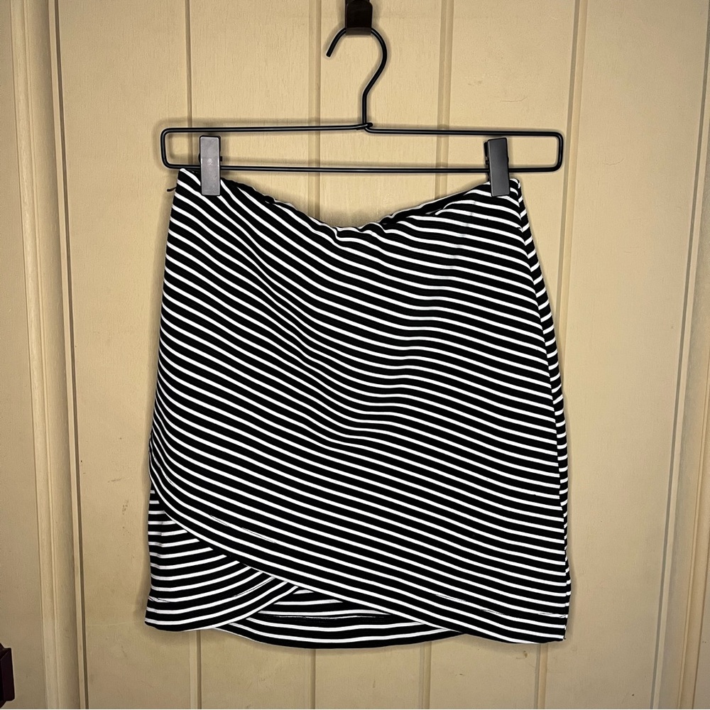 SO Striped Skirt